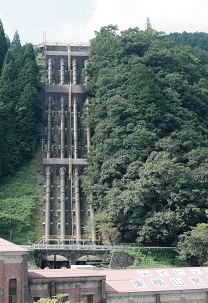イビデン東横山発電所　パイプ全体