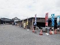 養老うまいもん広場　全体