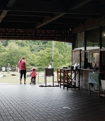 かみいしづ緑の村公園　受付