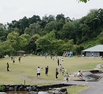 かみいしづ緑の村公園　広場