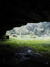 九合洞窟　中から