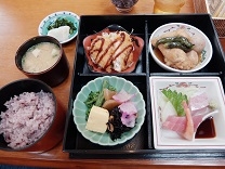 まんじゅどーむ　日替わり定食