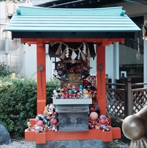 さるぼぼ神社　摂社