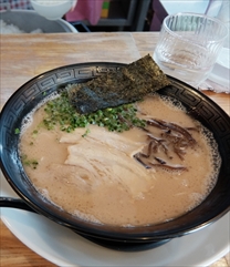 二代目白神　豚骨ラーメン