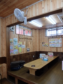 れいんぼー 内観